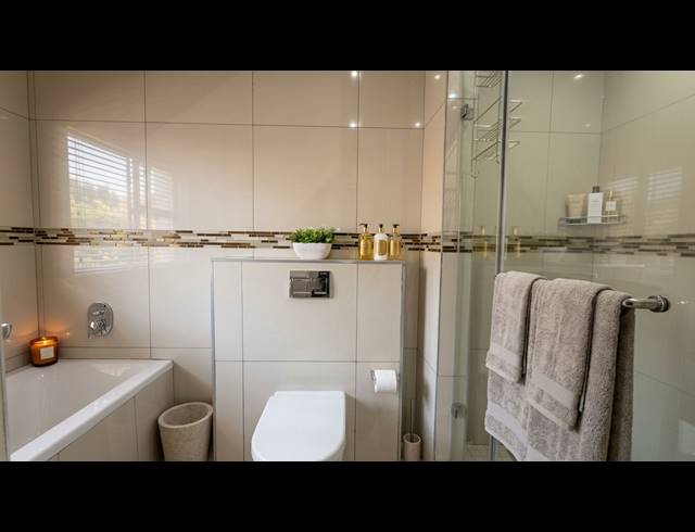 3 BEDROOM GATED ESTATE FOR SALE IN IZINGA